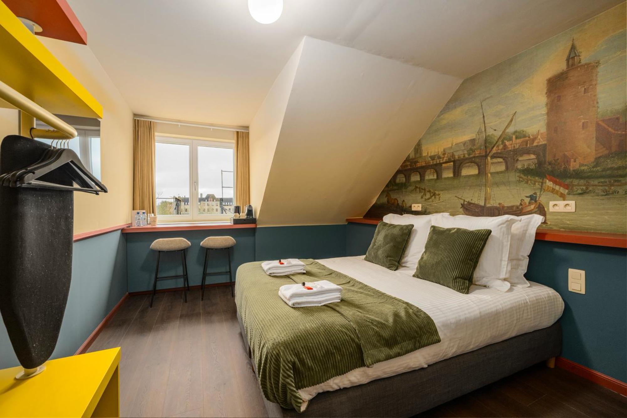 Aparthotel The Queen's Twelve By Romy&travis